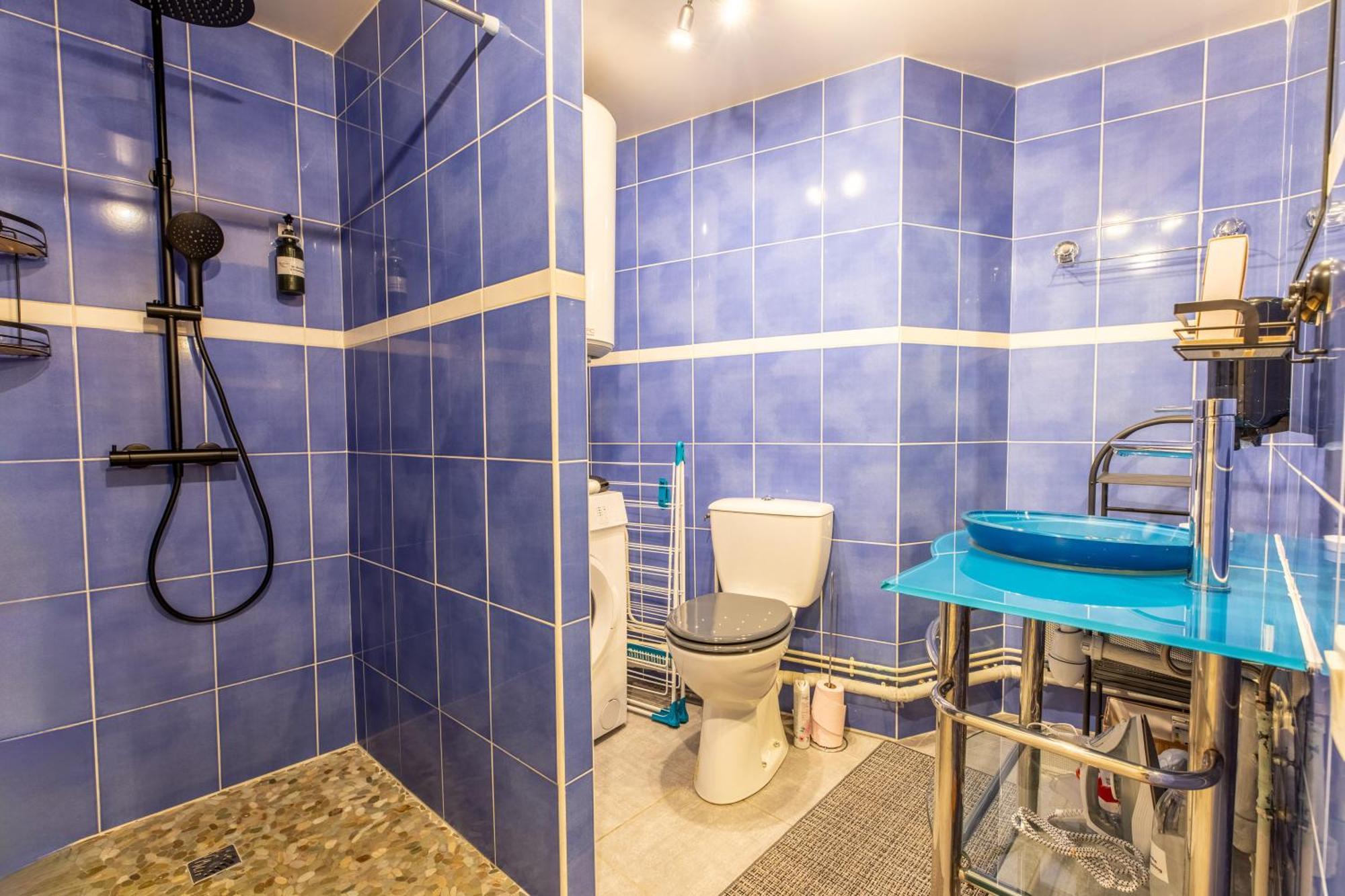 Nid Douillet - Elegant Studio En Plein Centre De Riom Εξωτερικό φωτογραφία